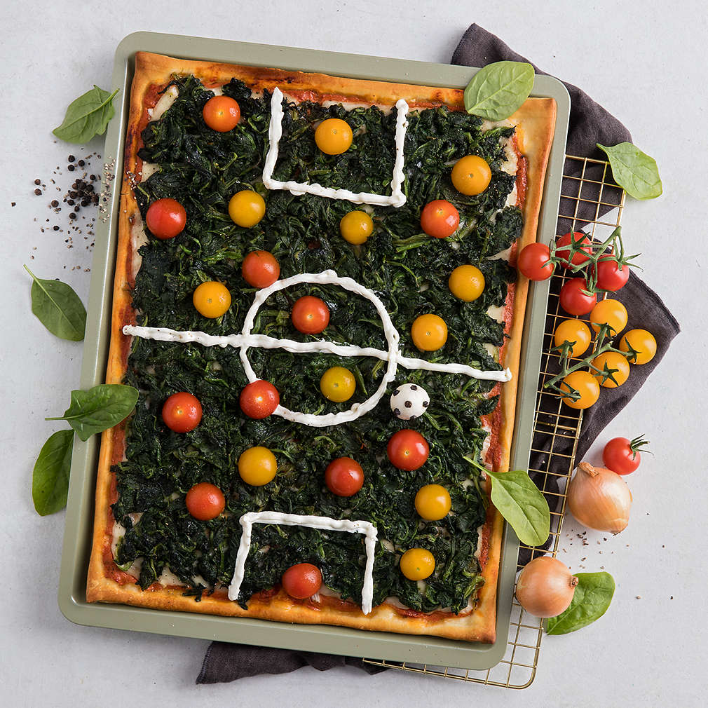 Fußballfeld-Pizza - Rezept | Kaufland