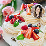 Fotografija recepta Mini Pavlova košarice sa svježim voćem