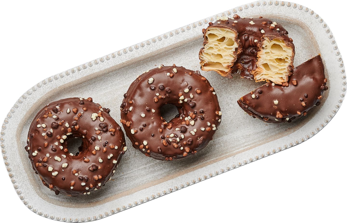 Cronut s tmavou polevou
