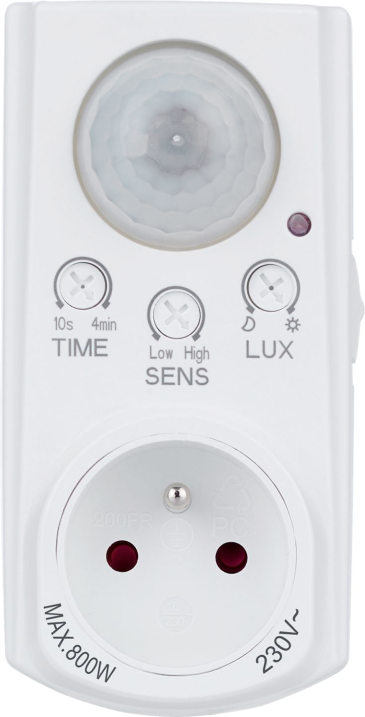 SWITCH ON Zásuvkový adaptér
s detektorem pohybu