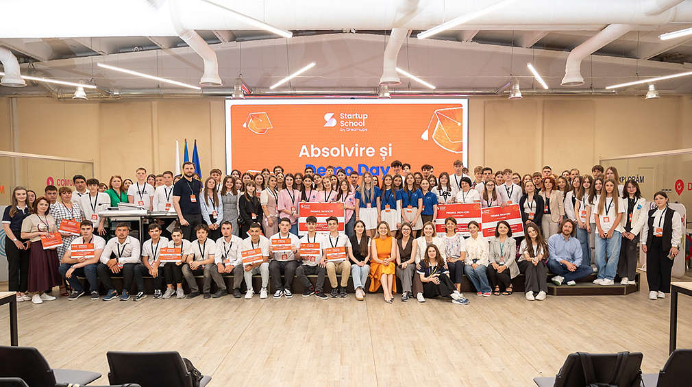 Startup School: 20 de echipe finaliste din toată țara, cu idei tech promițătoare și 4 premii acordate pe scena Demo Day la Chișinău