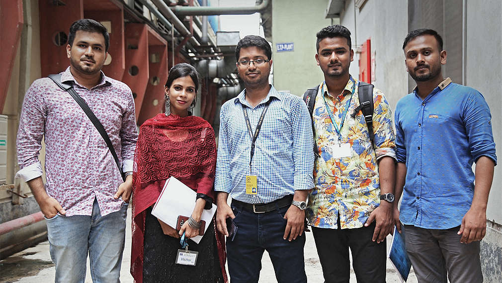 Die Studenten der Daffodil University in Dhaka