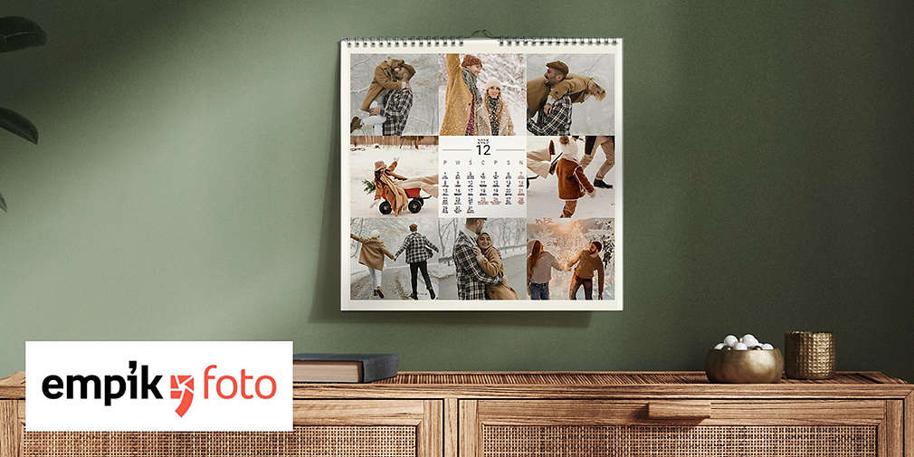 Zdjęcie kalendarza na ścianie