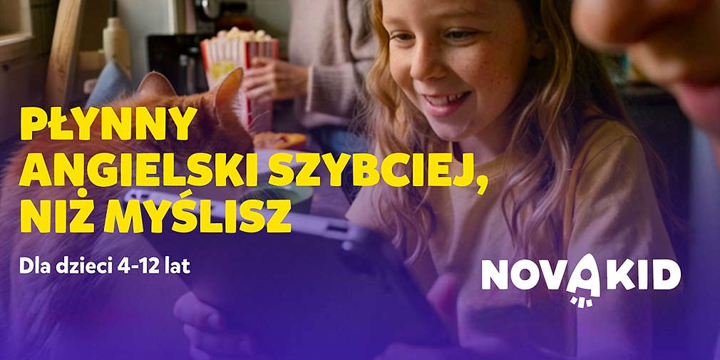 dziecko uczące się z tabletem
