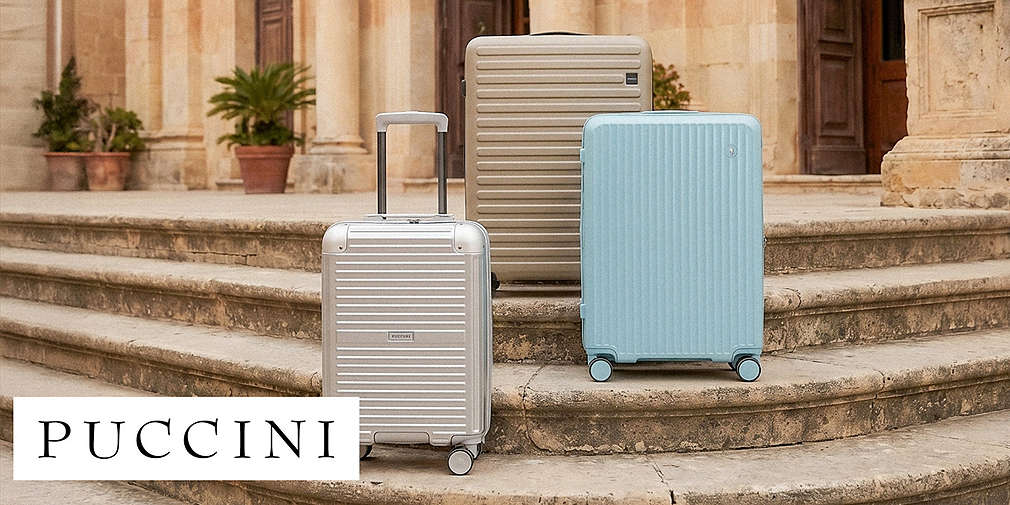 walizki stojące na schodach