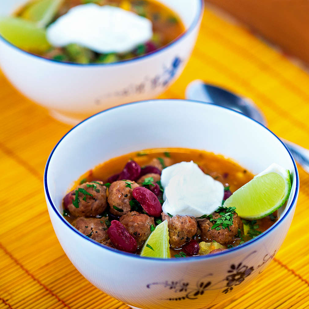 Изобразяване на рецептата Супа топчета по мексикански