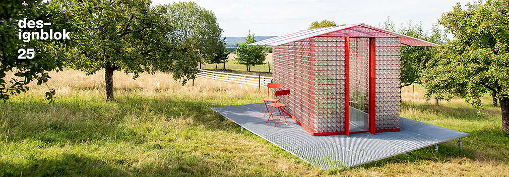 Designblok 2025 - skleník ze zavařovacích sklenic K-Jarmark