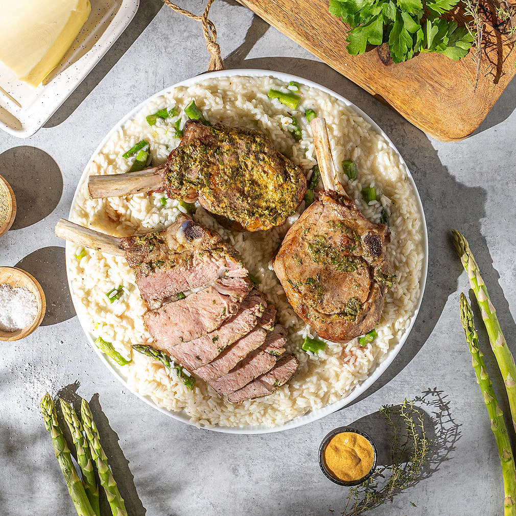 Recept: Teleći kotleti sa začinskim biljem i rižotom od šparoga | Kaufland