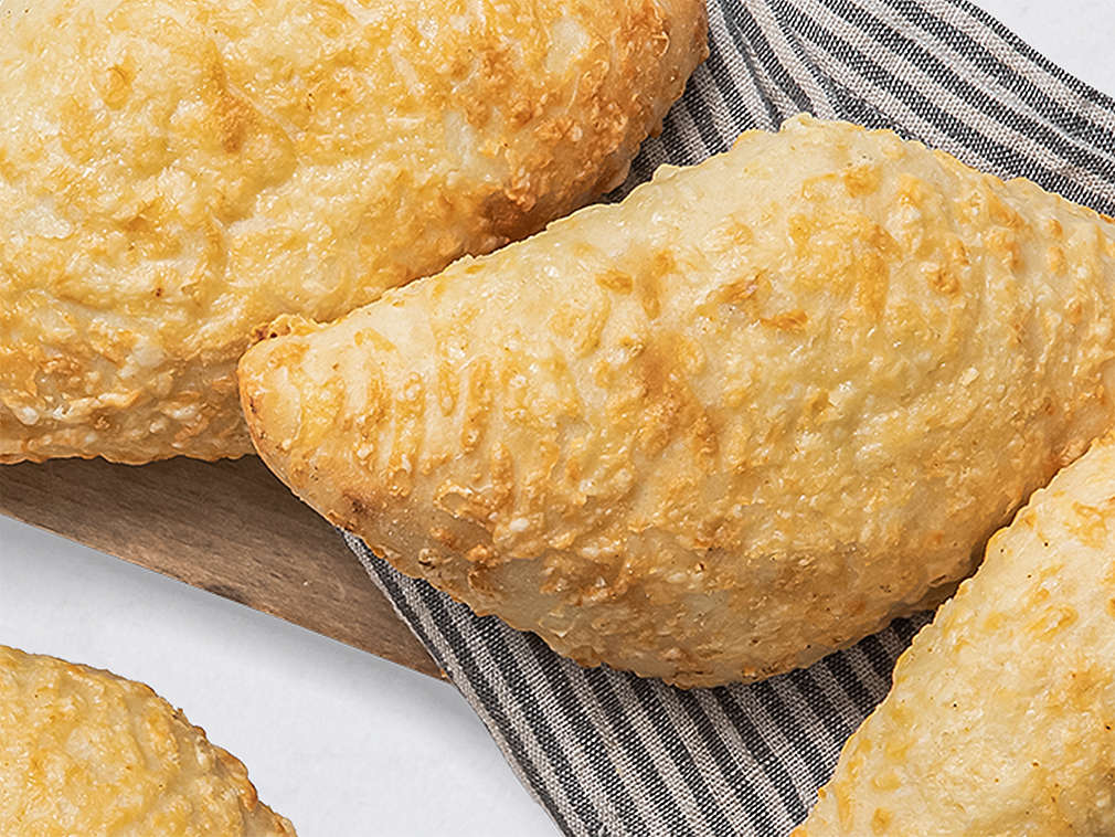 Bułka serowa w ujęciu szczegółowym