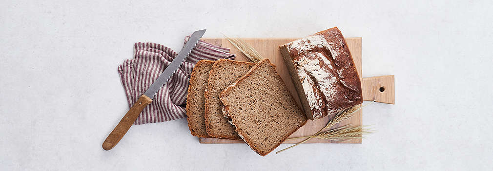 Изображение на пресен ръжен хляб
