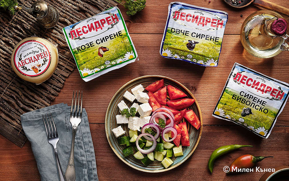 Изображение на различни млечни продукти с марка "Лесидрен"