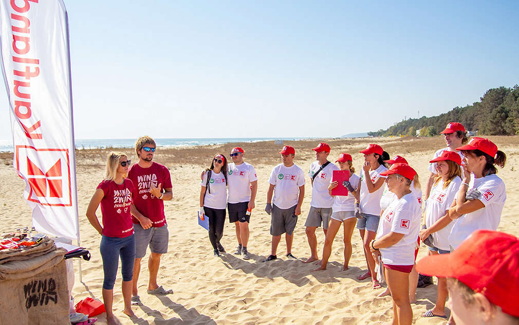 Представяме ви едно нестандартно решение за реклама, което ангажира вниманието на чакащите на каса и директно насочва към съответния продукт, марка, магазин. , ����������� �� ���� ������������ ������� �� �������, ����� �������� ���������� �� �������� �� ���� � �������� ������� ��� ���������� �������, �����, �������.