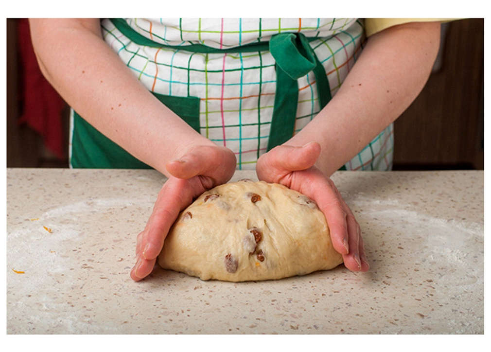 Тестото се събира на топка