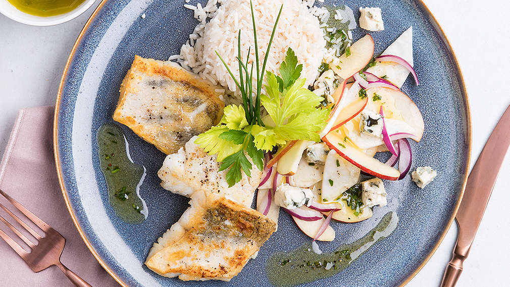 Zanderfilet mit Apfel-Sellerie-Salat