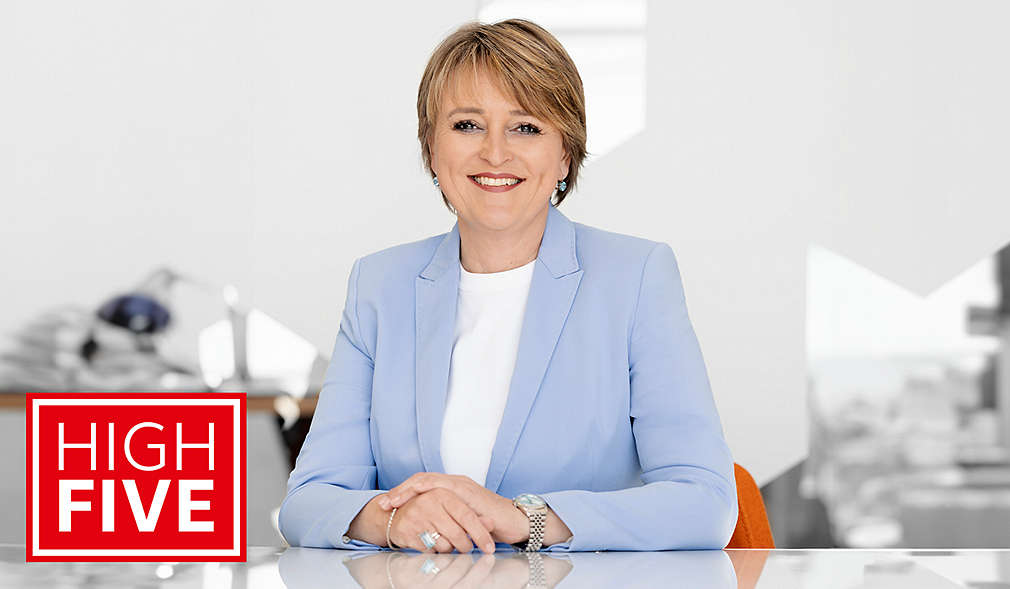 Logo: HIGH FIVE; Abbildung Christine Hager