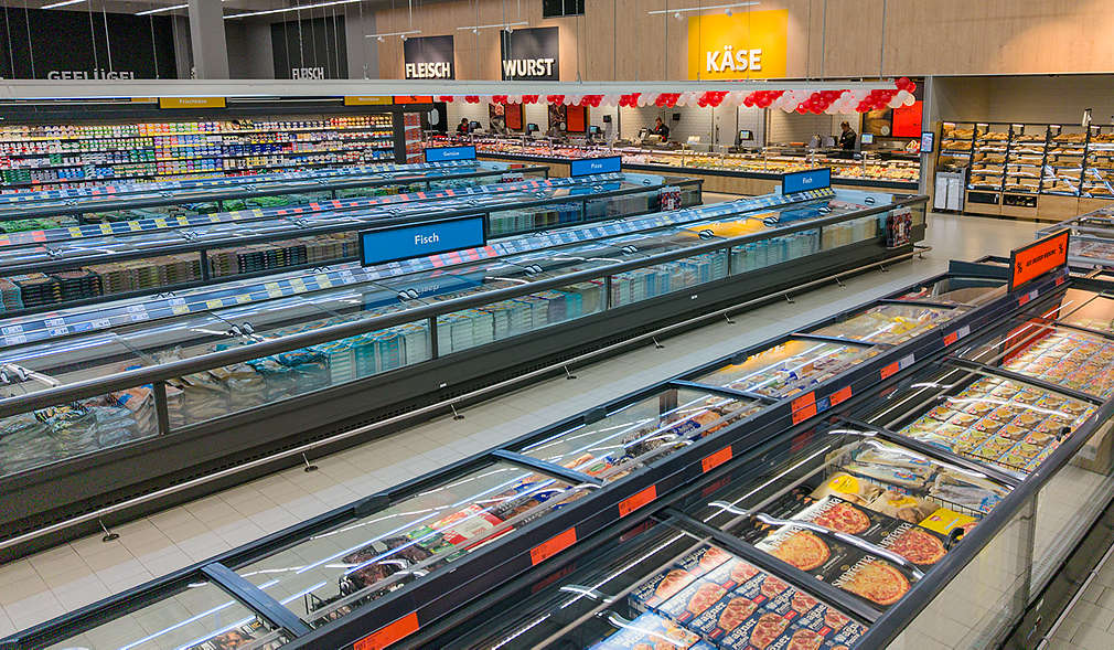 Abbildung: Kaufland-Filiale in Bedburg – Tiefkühlmöbel