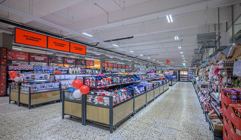 Abbildung: Kaufland-Filiale in Bielefeld – Non-Food-Regale