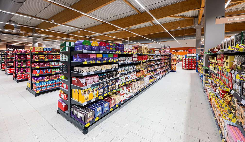 Abbildung: Kaufland-Filiale in Essen – Süßwaren-Regale