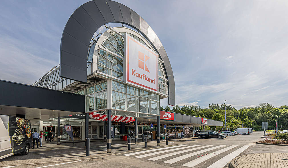 Abbildung: Kaufland-Filiale in Heidenau – Außenansicht