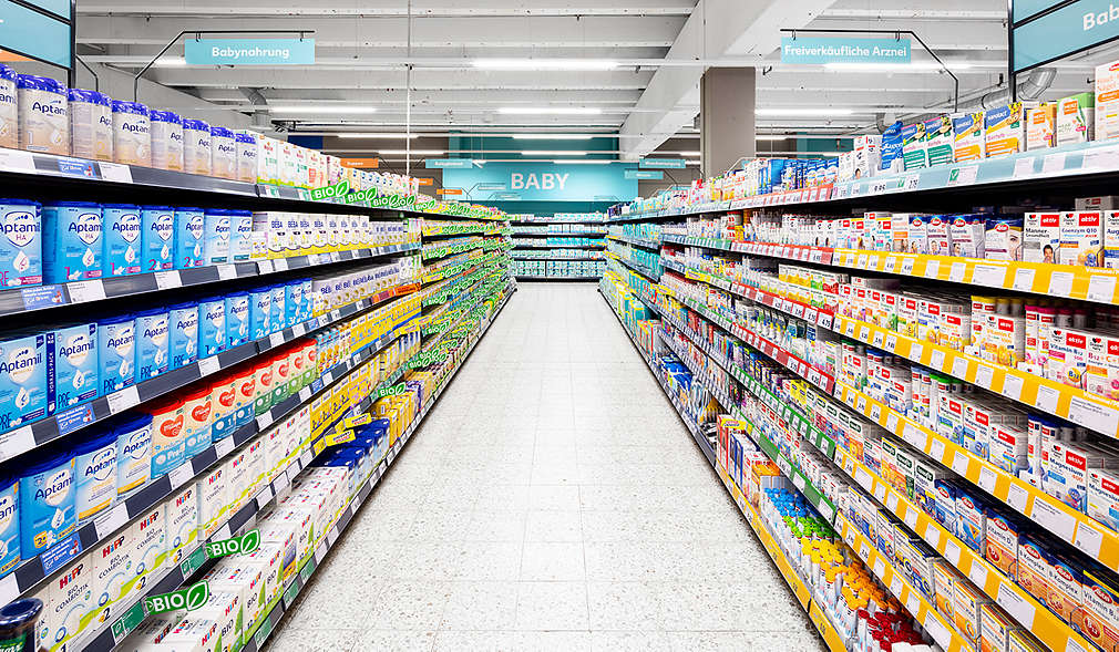 Abbildung: Kaufland-Filiale in Karlsruhe-Bulach – Gang Babynahrung & Arzneimittel