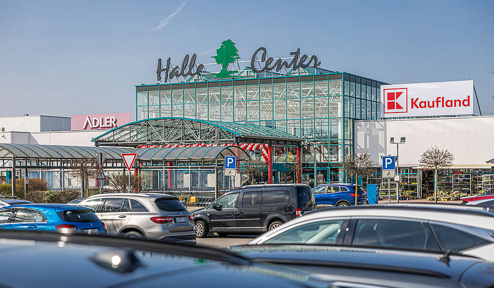 Abbildung: Kaufland-Filiale in Landsberg – Außenansicht Halle Center
