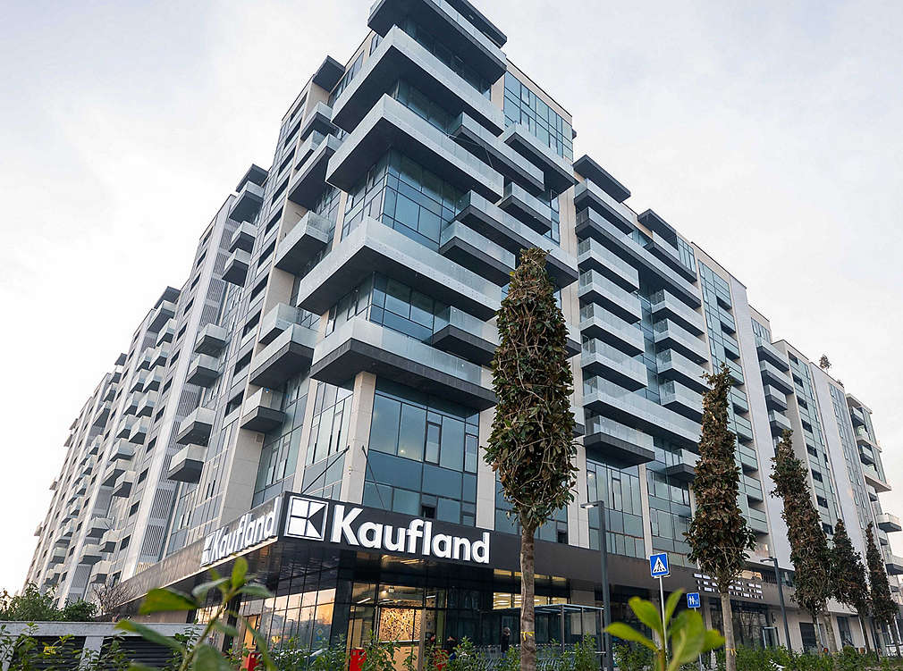 Kaufland-Театрална – хипермаркет с кауза