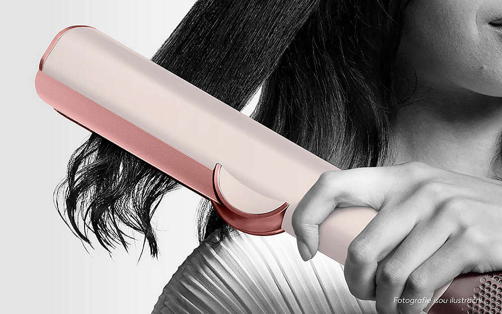 růžový vysoušeč vlasů z dyson sady produktů na vlasy