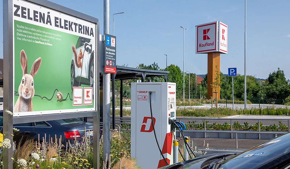 Nabíjacia stanica, v ktorej natankujete zelenú elektrinu