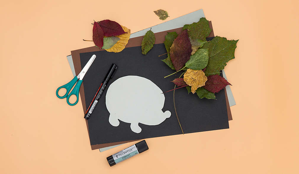 Bastelmaterialien für den Blätter-Igel