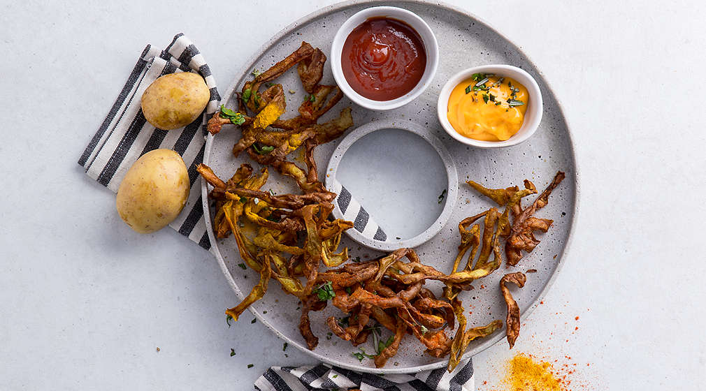 Chips aus Kartoffelschalen