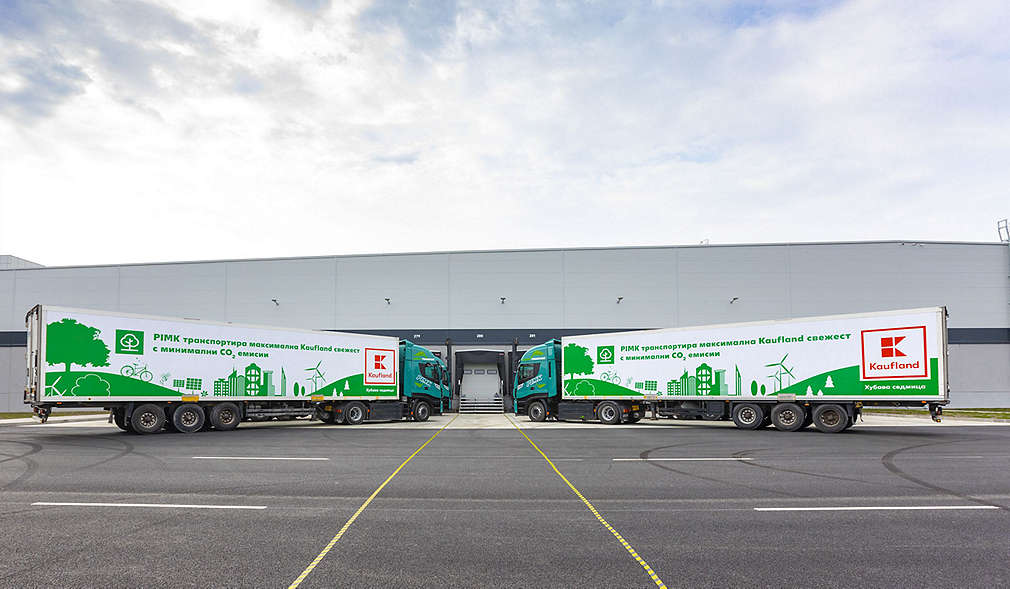 Изображение на два камиона, задвижвани с природен газ