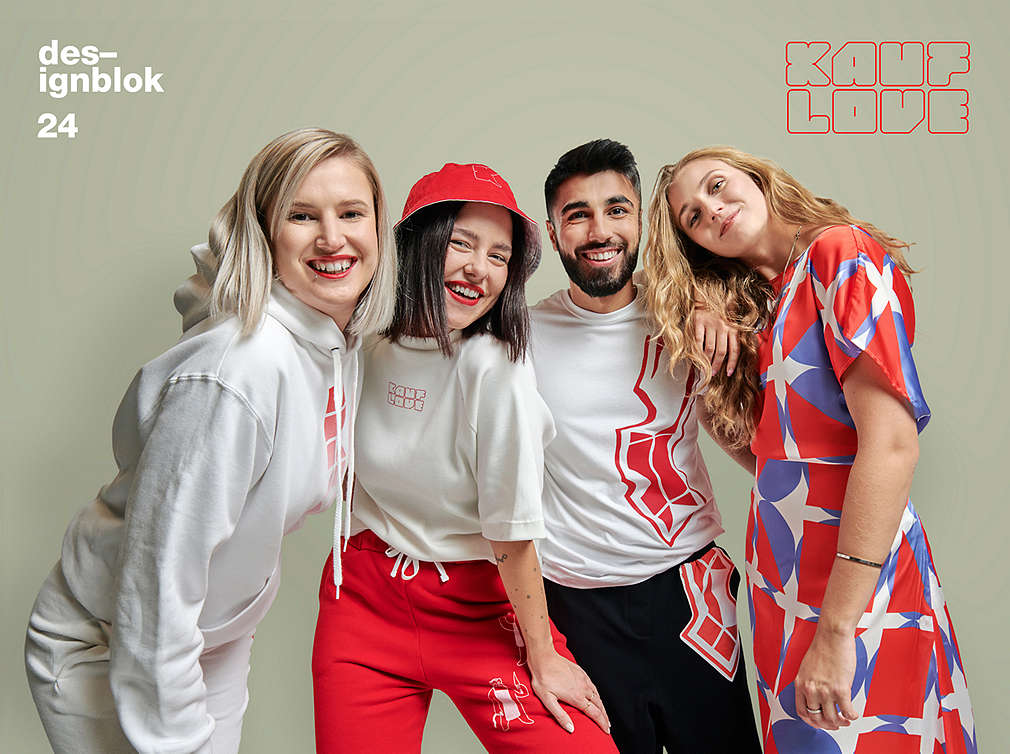 lidé oblečemi v kolekci Kauf Love