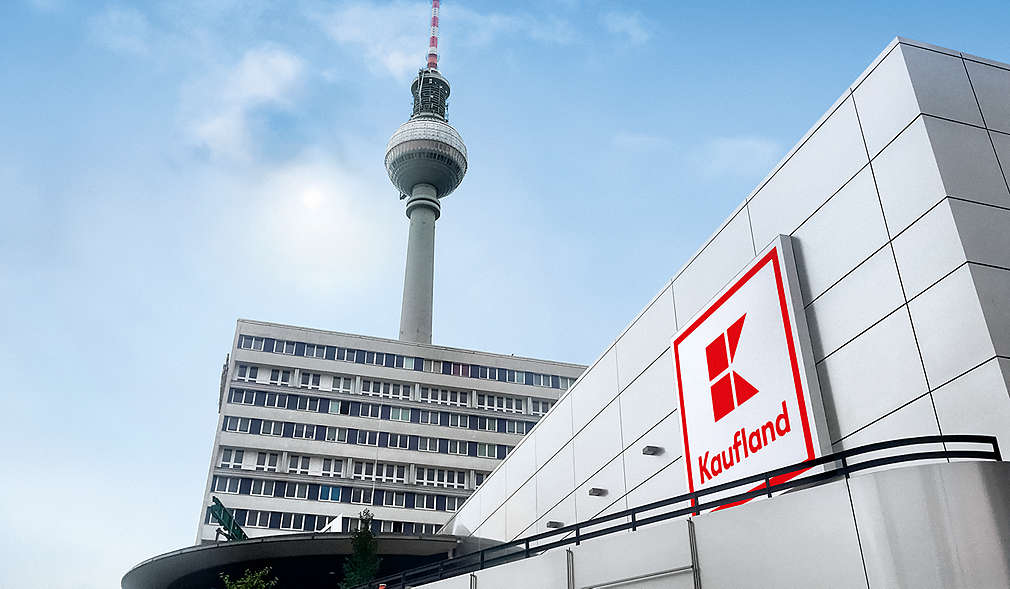 Sklep Kaufland w mieście