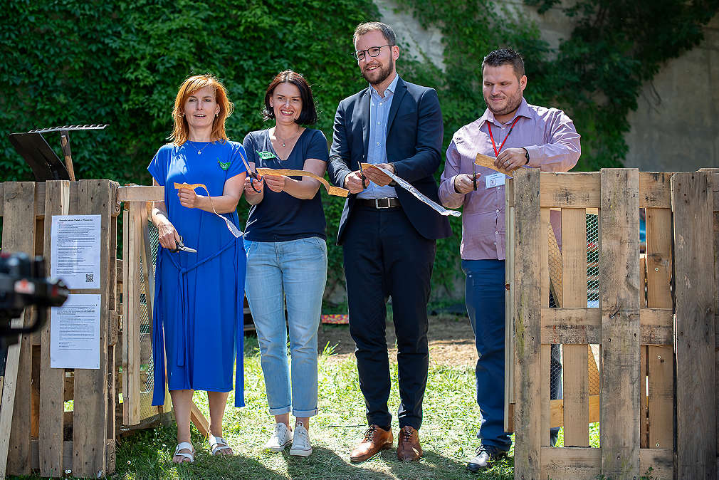 Slavnostní otevření komunitní zahrady Podbaba.