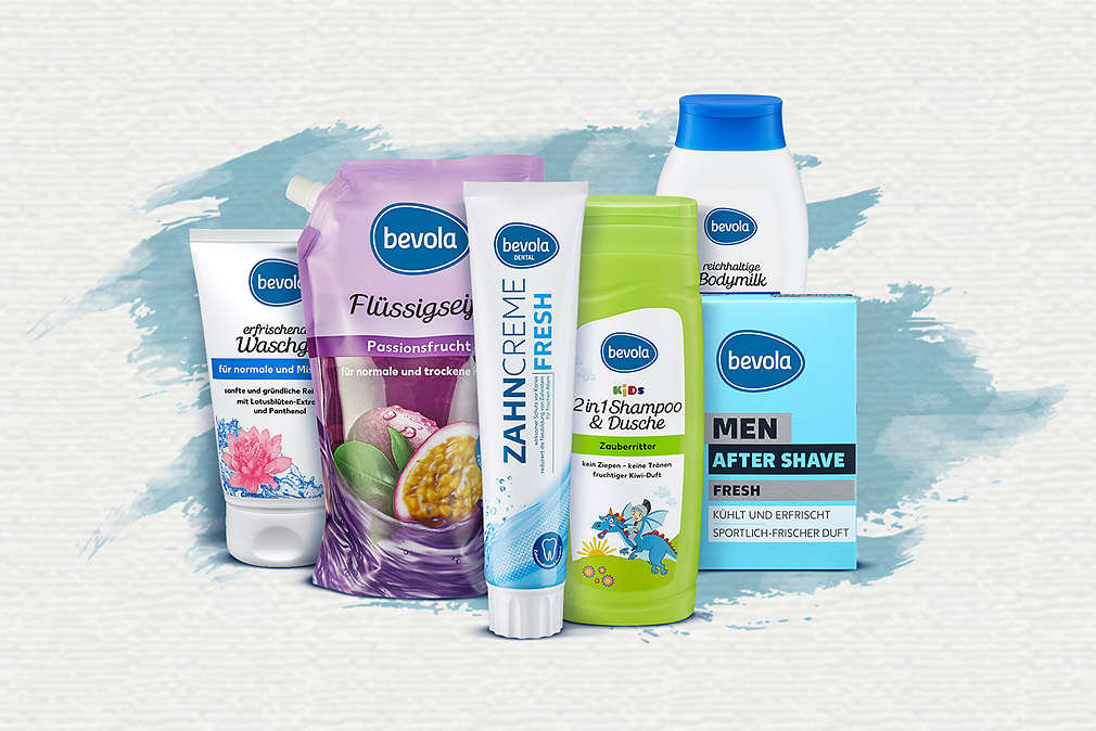 Не използваме микропластмаса при производството на собствени марки козметични, санитарни и хигиенни марки продукти, както и перилни и почистващи препарати