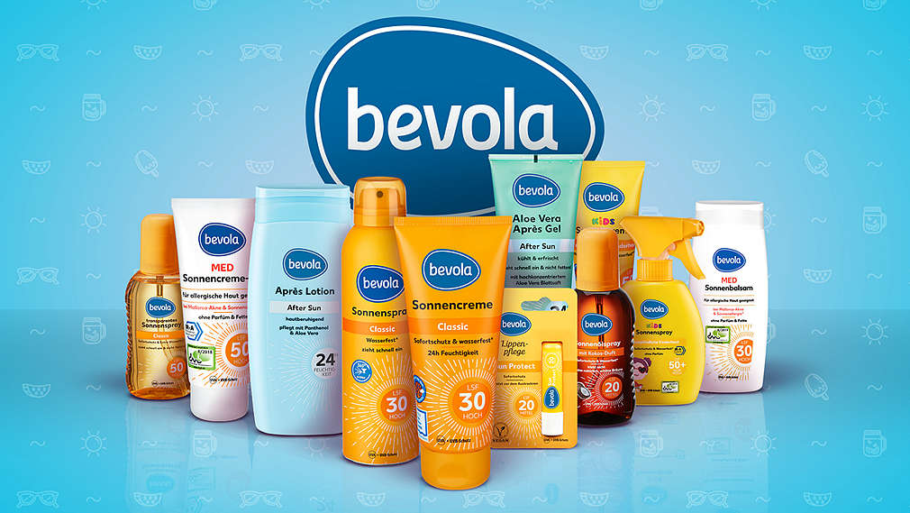 Изображение на различни слънцезащитни продукти с марка bevola®