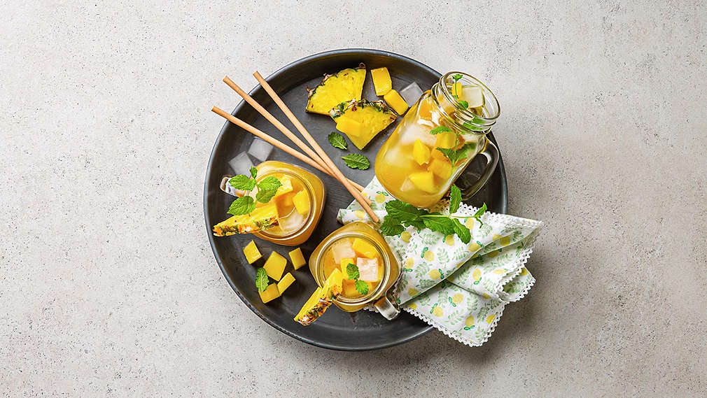 Изображение на Студен чай с манго и ананас