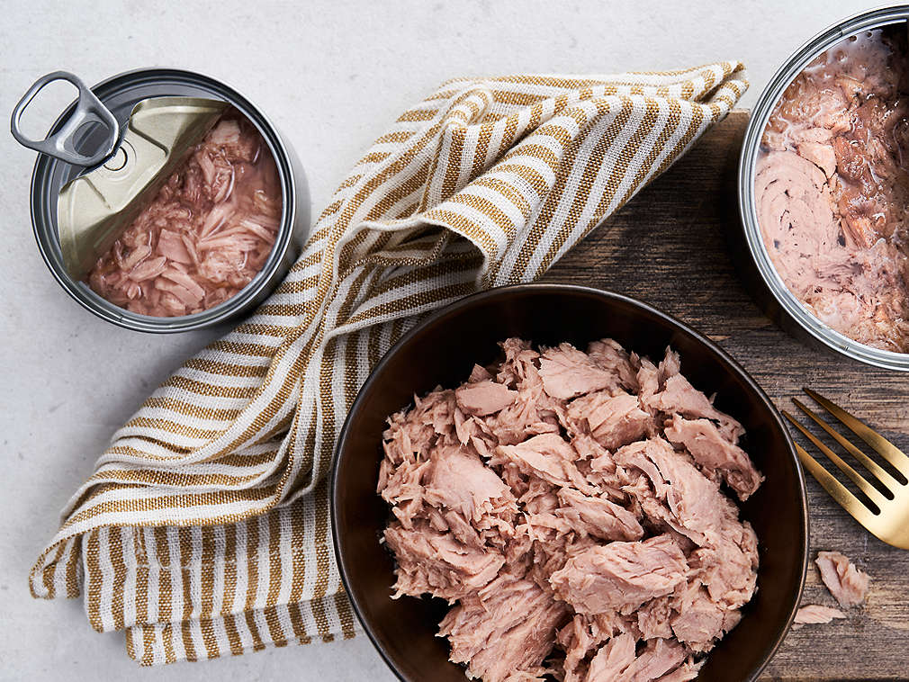 Ton la conservă în detaliu