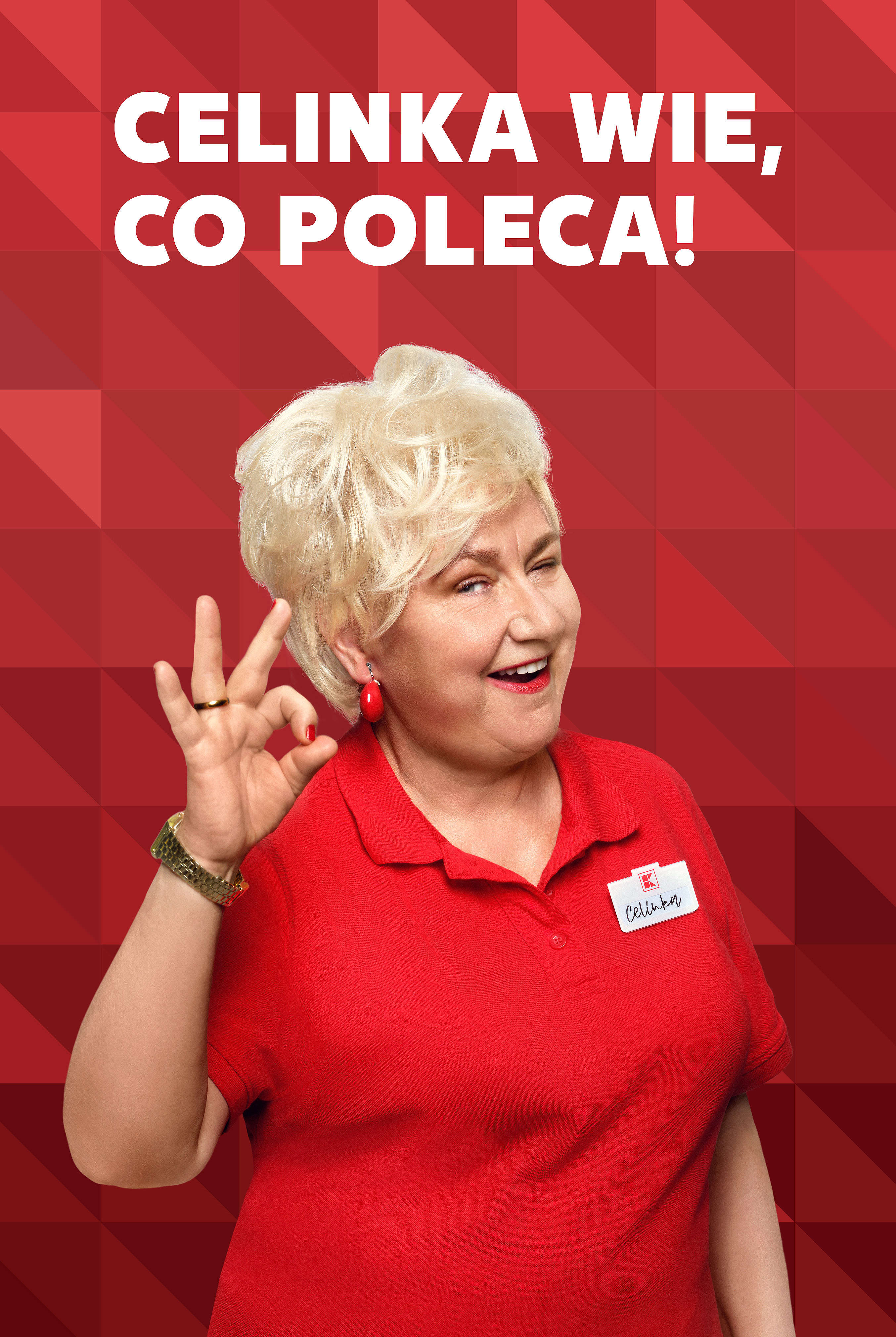 Pani w średnim wieku z radosną miną - Celinka z Kauflandu