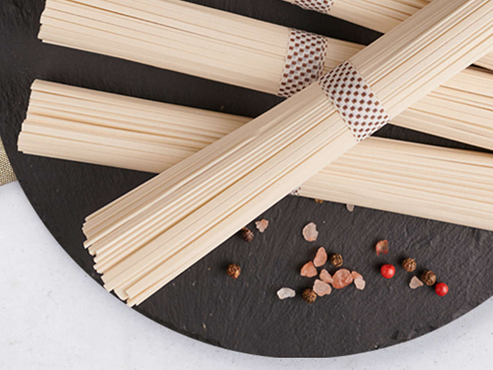 Udon-Nudeln in der Detailansicht