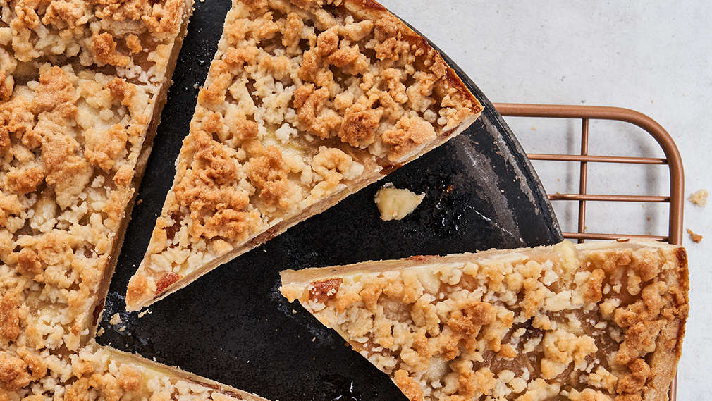 Imagine cu prăjitură cu mere