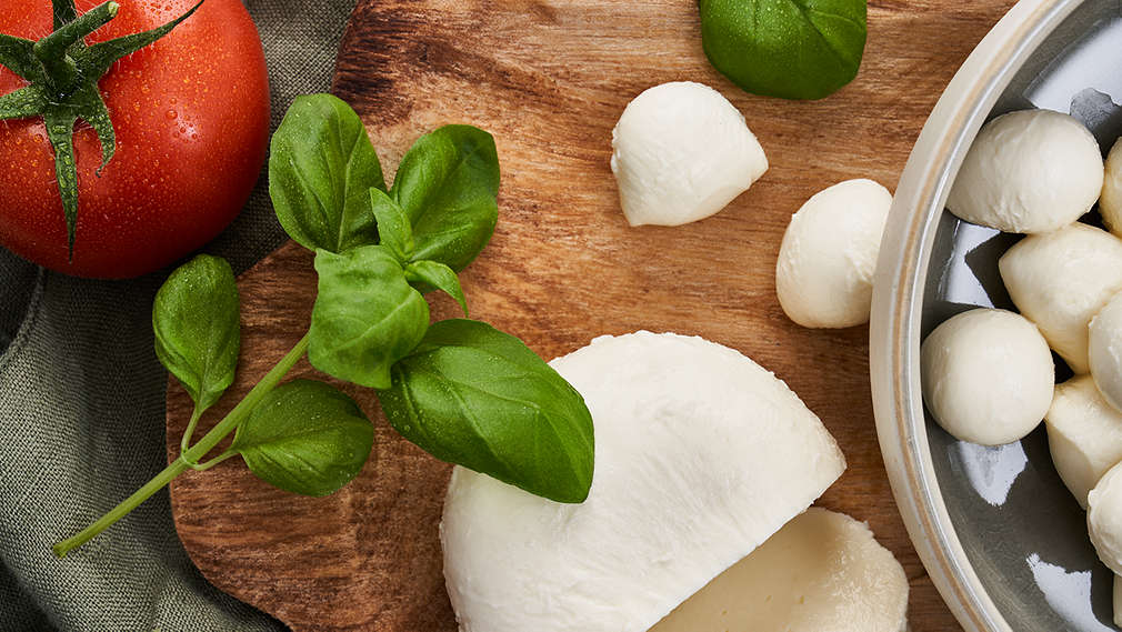 Imagine cu mozzarella