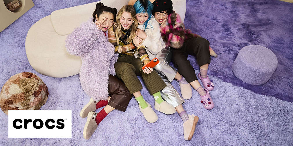 4 dziewczyny leżace