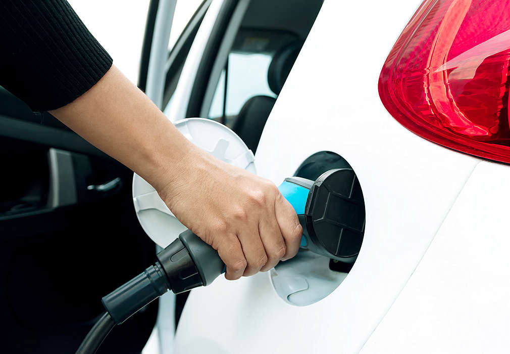 Stații încărcare mașini electrice