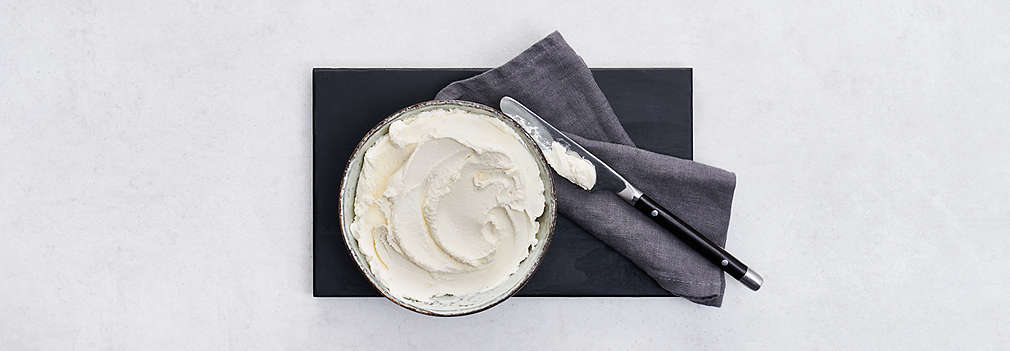 Изображение на високомаслено крема сирене