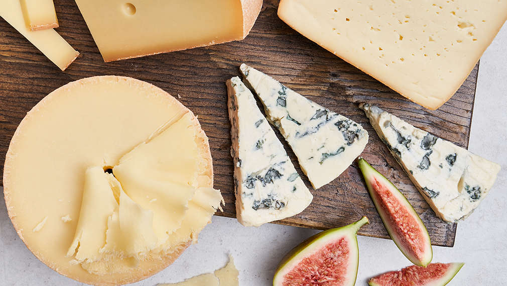 Abbildung von Hartkäse und halbfesten Käse