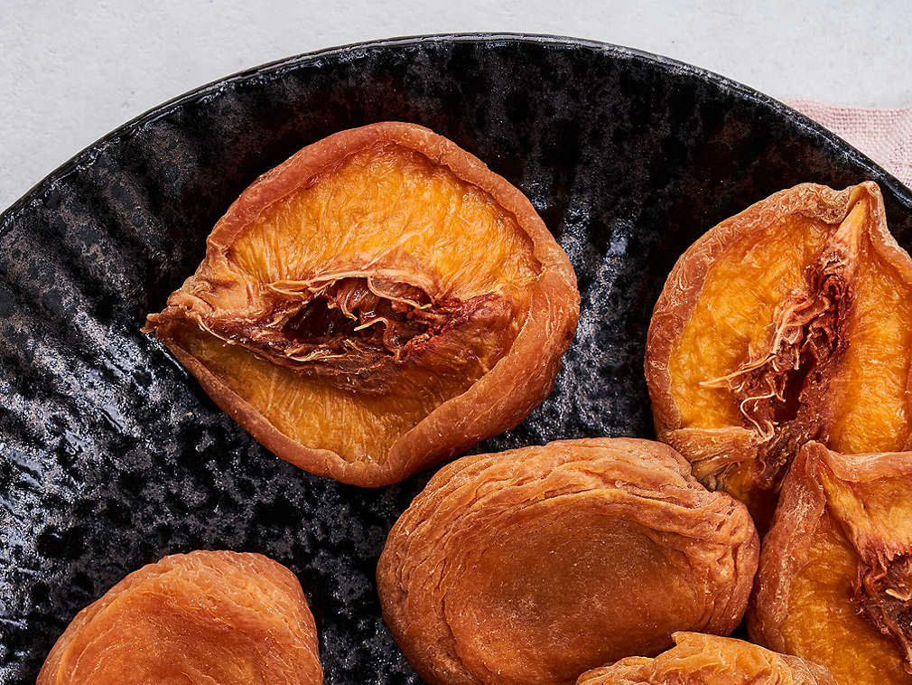 Сушеные персики, подробный вид