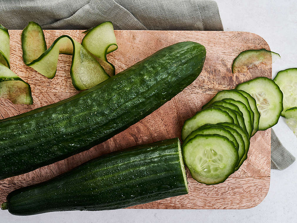 Свежий огурец, подробный вид
