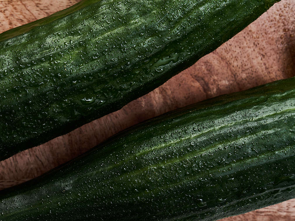 Свежий огурец, подробный вид