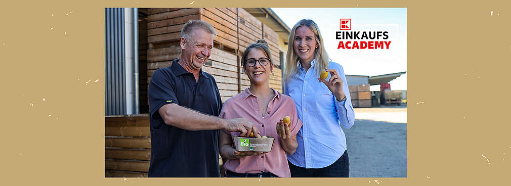 Moderatorin Janine Utsch mit Lena von Kaufland und Bioland-Landwirt Volker